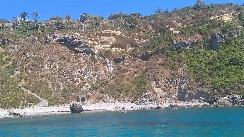 Villa With 3 Bedrooms In Milazzo, With Wonderful Sea View, Enclosed Ga 0*, Milazzo
